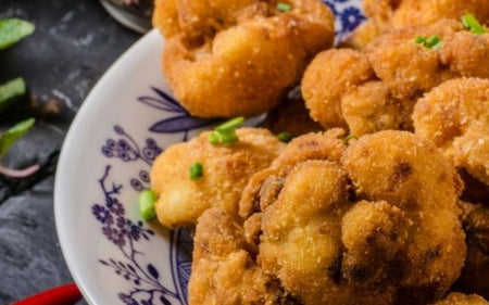 VEGAN CAULIFLOWER NUGGETS & KAKADU PLUM CHILLI SAUCE