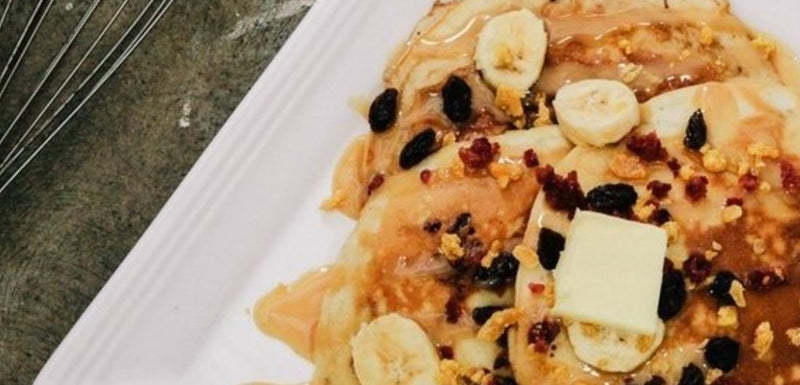 VEGAN, GLUTEN-FREE QUINOA RIBERRY PANCAKES